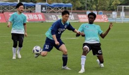 东尼足球爆料最新消息今天,今日热点聚焦，揭秘足坛最新动态！